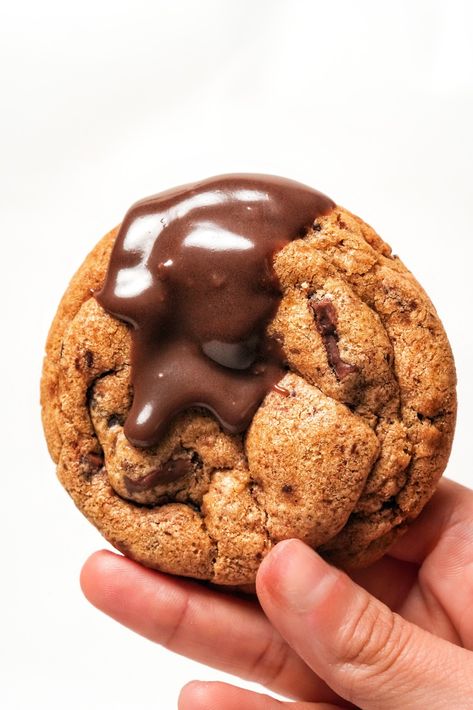 Cookie Photoshoot, Cookie Photography, Baking Photography, Cookies Branding, Beverage Photography, Cookie Business, Key Visual, Cookies And Cream, Food Packaging