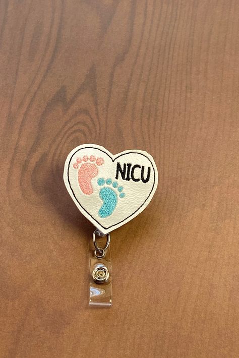 Future Nicu Nurse Aesthetic, Nicu Nurse Aesthetic Pictures, Nicu Badge Reel, Neonatal Nurse Aesthetic, Nicu Nurse Aesthetic, Nicu Nurse Education, Graduation Cap Decoration Nursing, Nurse Nicu, Neonatal Nursing