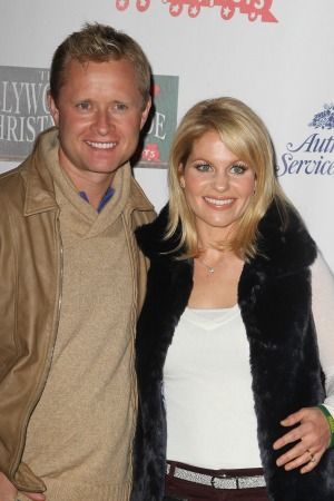 Candace Cameron Bure lets her husband be the boss Candace Cameron Bure Family, Candace Cameron Bure Style, Weight Watchers Points Chart, Candace Cameron Bure Hairstyles, Aurora Teagarden Mysteries, Candice Cameron Bure, Candice Cameron, Candance Cameron, Apple Banana Bread