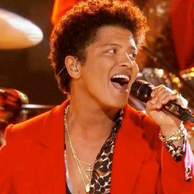 Bruno Mars Bruno Mars Treasure, Music Monday, Singing Karaoke, Karaoke Songs, Music For You, Bruno Mars, Karaoke, Mars, Fitness Tips