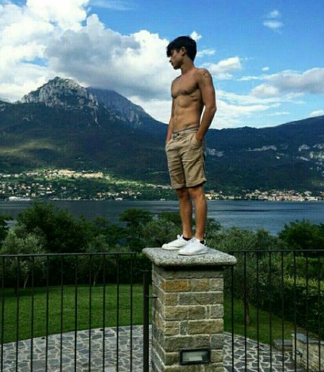 Federico Russo 😍😍 Burns Boy, College Boys, King Of The World, Disney Channel, Celebrities Male, Walt Disney, Tumblr, Celebrities, Photography