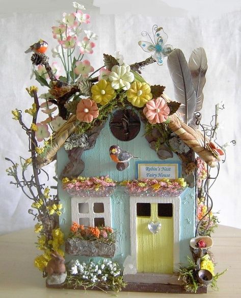 Miniature Fairy House, Tiny Gardens, Dolls House Figures, Robins Nest, Homemade Bird Houses, Birdhouse Craft, Fairy House Crafts, Bird Houses Ideas Diy, Clay Fairy House