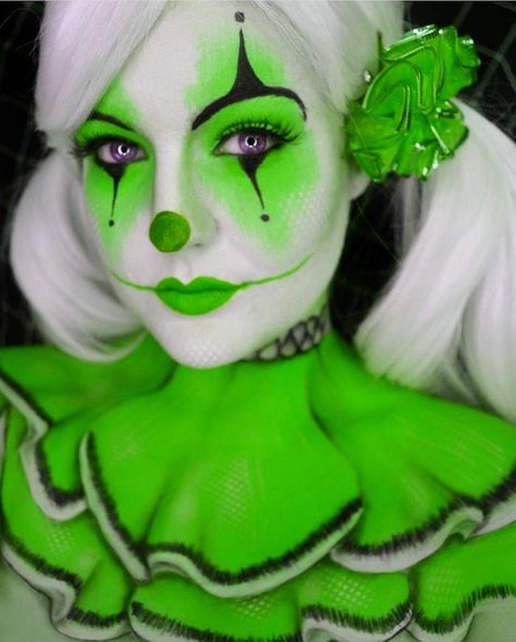 Carnival Time, Green Clown Makeup, Green Color Splash Photography. Green And Black Clown Makeup, Green Clown Costume, Green Clown Makeup Halloween, Green Clown Makeup, Green Halloween Makeup, Neon Clown Makeup, Colorful Clown Makeup, Neon Clown, Green Color Splash