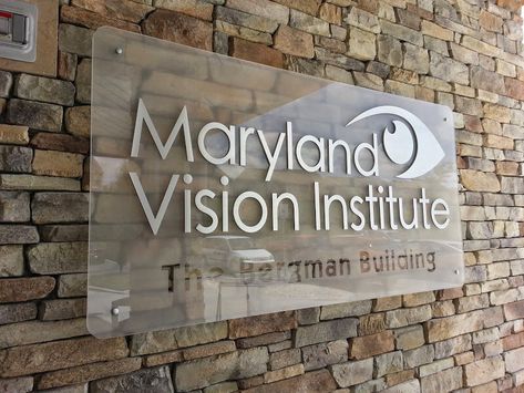 Plexiglass Ideas, Plexiglass Sign, Office Wall Colors, Interior Window Trim, Healthcare Interior Design, Dental Logo Design, Optometry Office, Signage Board, Dental Office Design Interiors