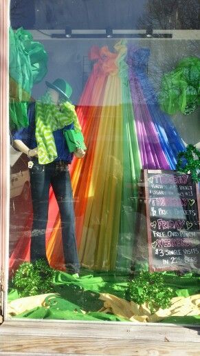 St Patricks Day window Display by Pam Forshee at An Event  To  Remember Pub Window, Store Display Ideas, Baby Store Display, Boutique Window Displays, Spring Window Display, Store Front Windows, Cafe Window, Window Display Retail, Summer Window