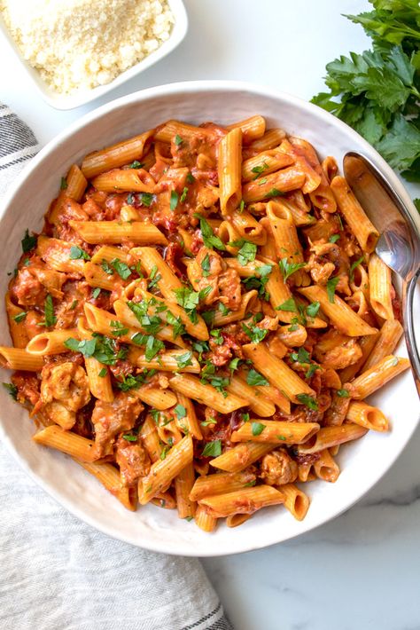 Date Night Creamy Sun-Dried Tomato Pasta with Chicken | Jen's Rooted Kitchen Dairy Free Sundried Tomato Pasta, Sun Dried Tomato Pasta Dairy Free, Spicy Sun Dried Tomato Pasta, Creamy Sundried Tomato Pasta, Creamy Sun Dried Tomato Pasta, Tomato Pasta With Chicken, Pasta Recipe Creamy, Chicken Tomato Pasta, Chunky Dunk