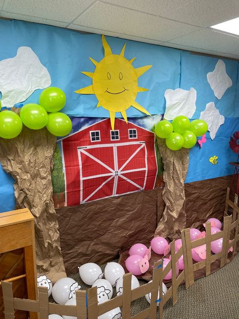 Barnyard Decorations Farm Theme, The Farm Theme Preschool, Barnyard Animal Crafts, Farm Room Transformation, Farm Daycare Theme, Farm Themed Kindergarten Classroom, Farm For Preschoolers, Farm Animal Decorations, Farm Animal Activities For Babies