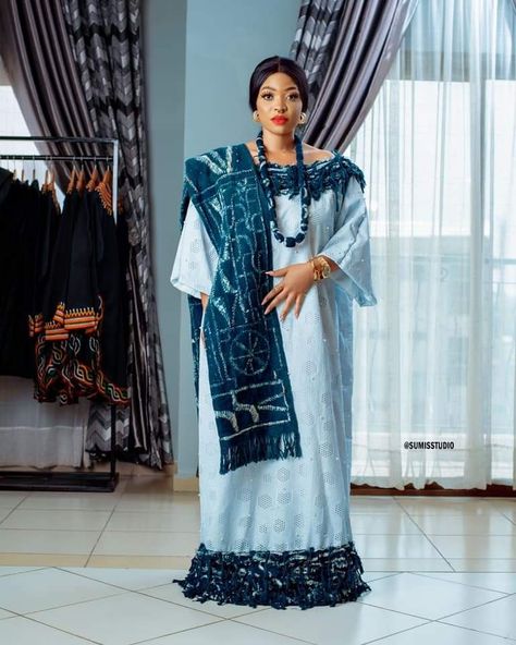 Bamileke Traditional Attire, Ndop Bamileke Robe, Grandma Pants, African Print Wedding Dress, Pants For Summer, Boubou Styles For Women, African Traditional Wedding Dress, 2piece Outfits, Chic Dress Classy