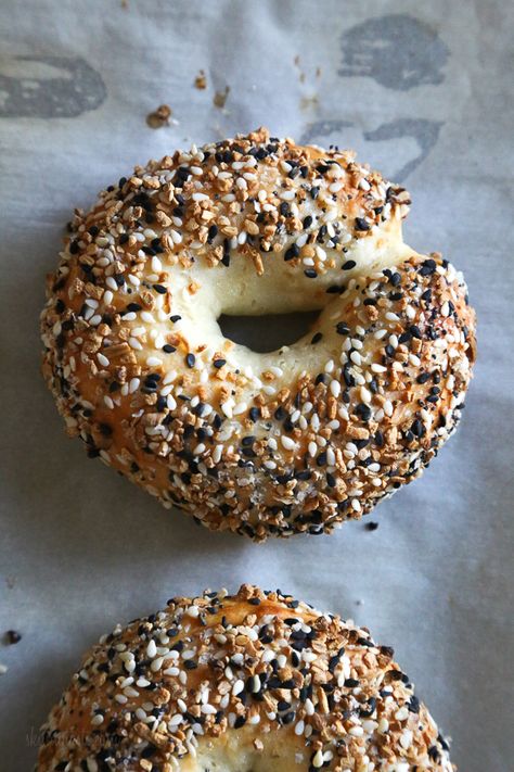 Bagel Recipe Easy, Homemade Bagels, Bagel Recipe, Skinny Taste Recipes, Baked Goodies, Food Tasting, Everything Bagel, Egg White, Ww Recipes