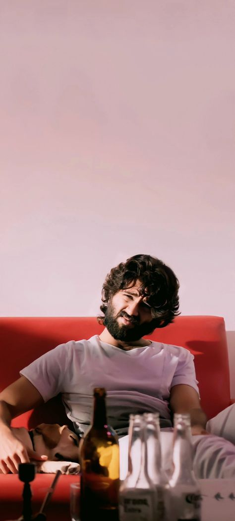 Arjun Reddy Hd Images, Arjun Reddy Aesthetic, Haddi Mera Buddy Wallpaper, Dear Comrade Wallpapers Hd, Arjun Reddy Love Images, Kabir Singh Dp, Kabir Singh Wallpapers, Arjun Reddy Wallpapers, Kabir Singh Movie Pics