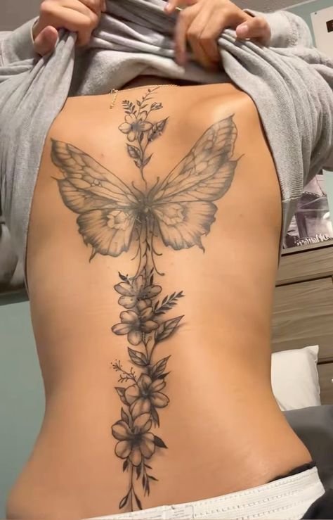 Backpiece Tattoo, Cute Hand Tattoos, Pretty Hand Tattoos, Tasteful Tattoos, Spine Tattoos For Women, Tattoos For Black Skin, Pretty Tattoos For Women, Dope Tattoos For Women, Stylist Tattoos