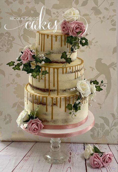 Anniversary Cake Aesthetic, Wedding Cake With Pearls, Cake With Pearls, 3 Tier Birthday Cake, 25th Anniversary Cake, 25th Wedding Anniversary Cakes, Vintage Glamour Wedding, Renewal Vows, 25 Anniversary Cake