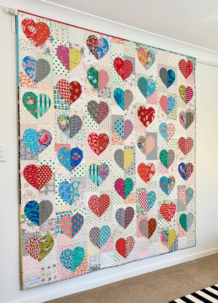 Patchwork Quilts Patterns, Groove Is In The Heart, Bubble Quilt, Heart Quilt Pattern, Quilts Patterns, Scrap Quilt Patterns, Scrap Quilt, Fabric Ideas, Patchwork Quilt Patterns