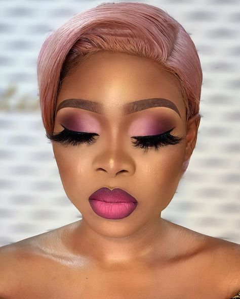 Nigerian Makeup Artist. on Instagram: “Pretty client @toksbarbie03 🌸🌸🌸 Makeup @edens_glam  Hair @hairbysleame  Lashes @beesvoguebeauty  Eyeshadow @taosbeautybrand  #edensglam…” Day Glam Makeup Looks, Makeup Looks With Pink Eyeshadow, Pink Make Up Black Women, Beautiful Eyeshadow Looks, Nigerian Makeup Looks, African Makeup Ideas, Pink Make Up Looks Black Women, Wedding Eyeshadow Looks, Makeup Mariee