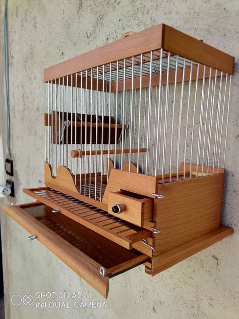 Birds As Pets, Wooden Bird Cage, Finch Cage, Homemade Bird Toys, Pigeon Loft Design, Diy Bird Cage, Bird Cage Design, Ormanlık Alan, Small Bird Cage