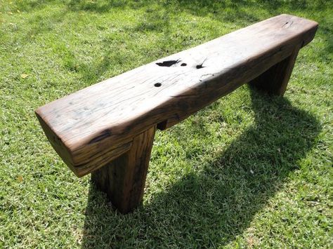 Railroad Ties Landscaping, Diy Garden Seating, Railway Sleepers Garden, Garden Table Plans, Rustic Bench Seat, Rustic Outdoor Benches, Garden Bench Seat, Sleepers In Garden, Garden Bench Plans