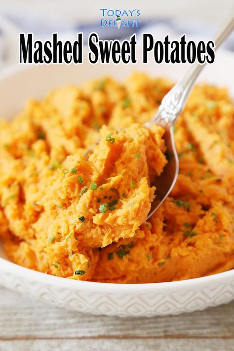 A spoonful of mashed sweet potatoes with garlic and chives served in a shallow bowl. Gluten Free Vegan Recipes Dinner, Savory Mashed Sweet Potatoes, Mashed Pumpkin, Sweet Potato Recipes Mashed, Boiling Sweet Potatoes, Steamed Sweet Potato, Cheese Mashed Potatoes, Tofu Recipes Vegan, Pumpkin Recipe