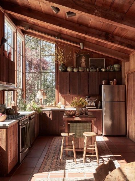 Cottagecore Design, Little Cabin In The Woods, Wooden Cabin, Cabin Aesthetic, Cottage Inspiration, Cabin Kitchens, Cabin Living, Little Cabin, Cottage Ideas