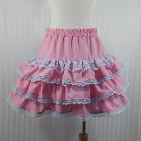 Kawaii Fairy, Kei Fashion, Pastel Goth Fashion, Dress Halloween Costume, Ruffled Skirt, Lovely Clothes, Pink Skirt, Pastel Goth, Ruffle Skirt