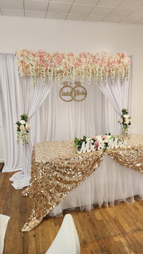 Backdrop Draping, Aisle Ideas, Wedding Background Decoration, Backdrop Decor, Bee Baby Shower Theme, Boda Wedding, Bee Baby Shower, Old Rose, Background Decoration