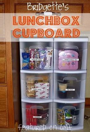 Great idea for a lunch cupboard - for back to school! School Lunch Organization, Back To School Lunch Ideas, Snack Organizer, Back To School Organization, Kids Lunches, Diy Back To School, Dollar Store Organizing, School Teacher Gifts, Household Tools