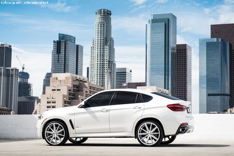 All White BMW X6 Customized with Parts and Improved Lighting Bmw X6 White, White Bmw, Benz Suv, Luxury Cars Rolls Royce, Bmw Wheels, Car Goals, Light Images, Bmw X6, Luxury Suv