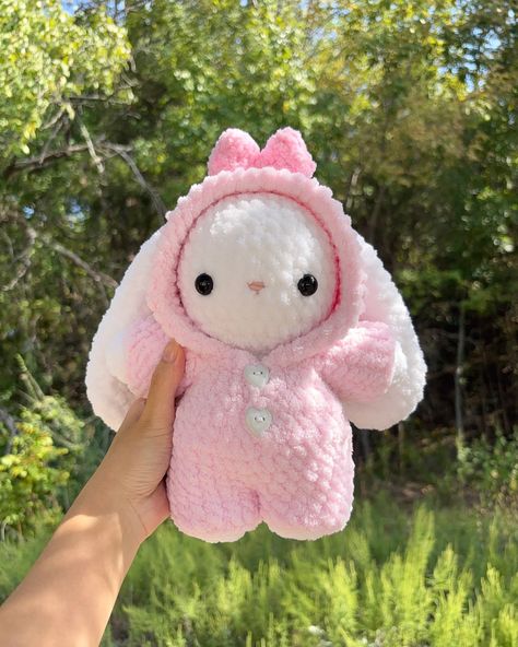 💗 ellie the bunny 💗 she’s wearing a removable pink onesie topped with a bow! baby bunny pattern available on my etsy ☁️ tags 🏷️ #crochet #crochetersofinstagram #amigurumi #crocheted #crochetplush #crochetplushie #crochetplushies #crochetbunny #crocheting #crochetpattern #crochetinspiration Crochet Onesie, Crochet Coquette, Keep To Yourself, Custom Graduation Gift, Christmas Crochet Pattern, Pink Onesie, Easy Crochet Animals, Crochet Eyes, Crocheting Ideas