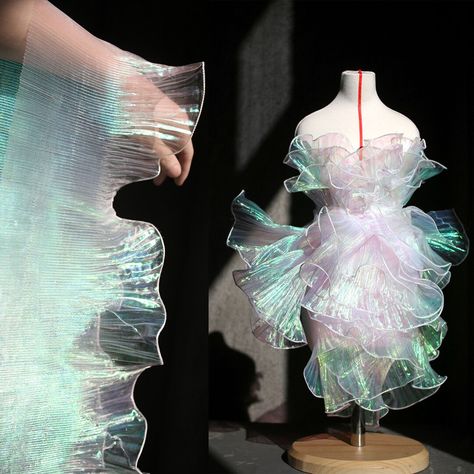 15cm Wide 3D Folds Ruffle Organza Designer Fabric Wedding - Etsy Dress Necklines, Jellyfish Costume, Collar Sweatshirt, Cuff Jewelry, Textiles Fashion, Dress Shapes, Designer Fabric, Sewing Project, Doll Making