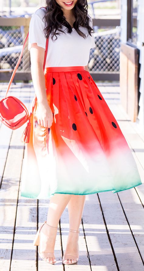 Watermelon skirt Watermelon Outfit Women, Watermelon Dress Women, Watermelon Outfit Aesthetic, Watermelon Fashion, Ffa Week, Jazzy Outfits, Watermelon Skirt, Watermelon Outfit, Watermelon Patch