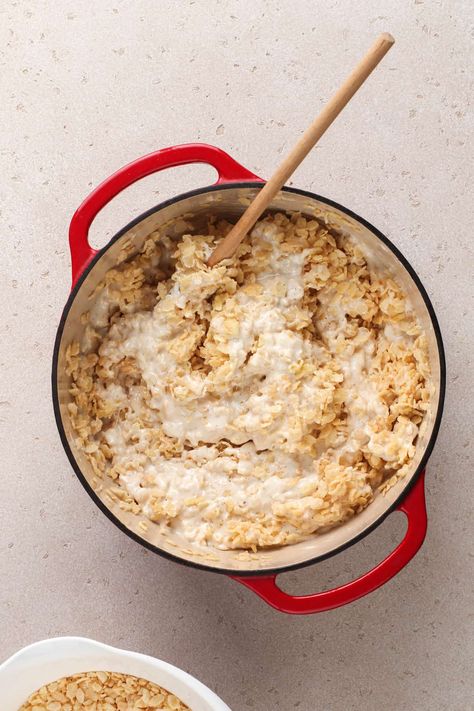 Brown Butter Rice Krispie Treats - My Baking Addiction Browned Butter Rice Krispie Treats, Brown Butter Rice Krispie Treats, Rice Krispies Treats Recipe, Brown Butter Rice, Apartment 2023, Cultured Butter, Rice Krispie Cereal, Rice Krispies Treats, Marshmallow Treats