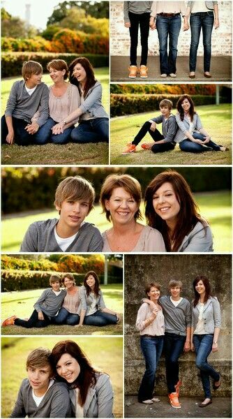 Family of 3 picture idea Single Mom Photography, Mother Daughters, Moms Photography, Senior Posing, Family Portrait Poses, Sibling Photography, Children Photography Poses, Family Picture Poses, Single Parent