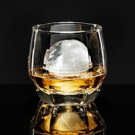 Whiskey Ice Ball, Whisky Ice, Aged Whiskey, Ice Globes, Sphere Ice, Whiskey Ice, Bar Cups, Remy Martin, Round Ice