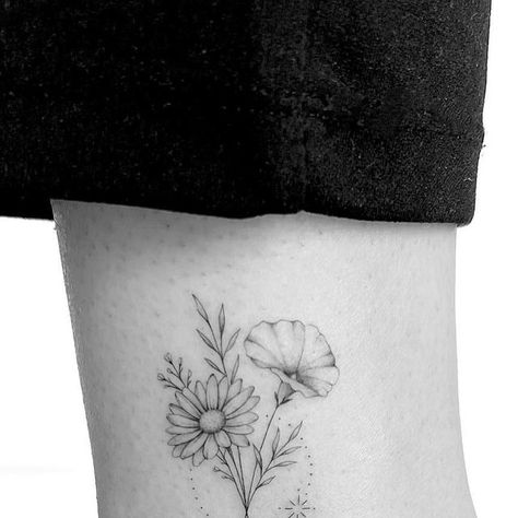 Daisy Morning Glory Tattoo, Daisy And Morning Glory Flower Tattoo, April And September Birth Flower Tattoo, Daisy And Morning Glory Tattoo, Aster And Morning Glory Tattoo September, Poppy And Morning Glory Tattoo, Birthflower September Tattoo, Morning Glory And Aster Tattoo, Aster And Morning Glory Flower Tattoo