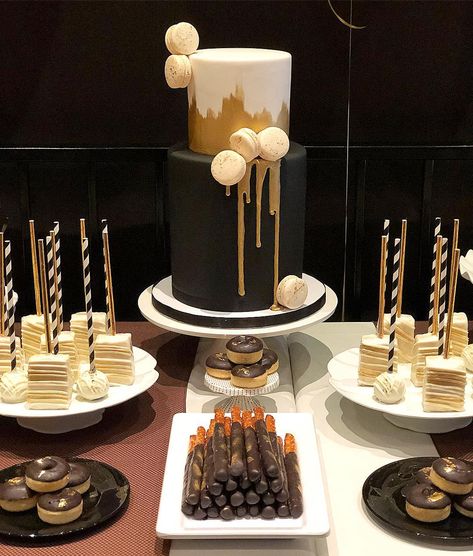 Dessert Table Ideas Black And Gold, Black White Gold Dessert Table, Black And Gold Desert Bar, Dessert Table Black And Gold, Luxury Dessert Table, Black And Gold Cake Table, White Gold Black Cake, 60th Birthday Dessert Table, Black And Gold Desserts