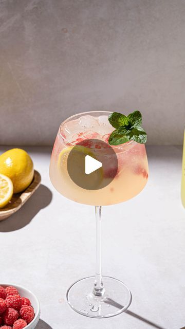 Sarah Gualtieri on Instagram: "Around this time last year this video went viral and it’s the perfect drink for May so I thought I would share it again. Another great way to make this is to use a raspberry syrup - 🥂👉🏻 I have the recipe for that on my blog as well as the full recipe details for this one too. If you can’t find it let me know and I will send it to you.

Raspberry Limoncello Spritz

1 oz limoncello
3 oz Prosecco
1 oz club soda
Fresh raspberries
 
#limoncello #spritz #cocktails" Cocktail Recipe Video, Spritz Cocktails, Limoncello Spritz, Special Drinks, Cocktail Videos, Raspberry Syrup, Kid Drinks, Fresh Raspberries, Soda Water