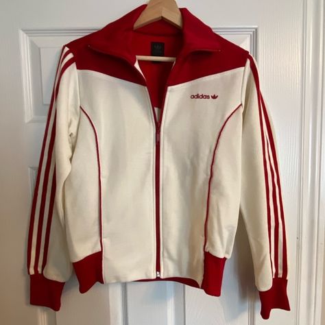 Adidas - Retro woman’s fitted red and cream coloured jacket. Size M/M. Vintage Comfy Jackets, Look Adidas, Adidas Retro, Adidas Tracksuit, Paris Mode, Adidas Vintage, Adidas Track Jacket, Tracksuit Jacket, Adidas Jackets