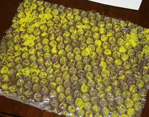 Beehive Craft, Bee Hive Craft, Bee Classroom, Craft Paint, Fun Craft, All Kids, Plastic Wrap, Bee Keeping, Bee Hive