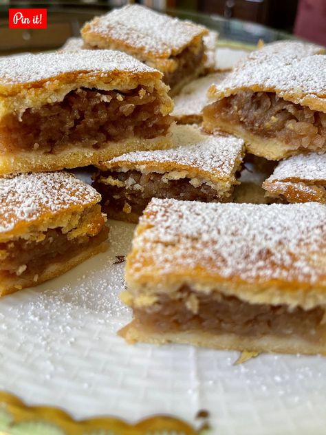 Hungarian Cookies, Apple Squares, Apple Square, Hungarian Desserts, Slovak Recipes, Hungarian Food, Hungarian Cuisine, Best Blueberry Muffins, Apple Pie Bars