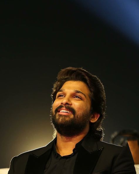 Allu Arjun Smile Photos, Allu Arjun Hd Photos New, Allu Arjun Hd Wallpaper, Allu Arjun Hairstyle New, New Love Pic, Ms Doni, Hd Cover Photos, Darling Movie, Allu Arjun Wallpapers