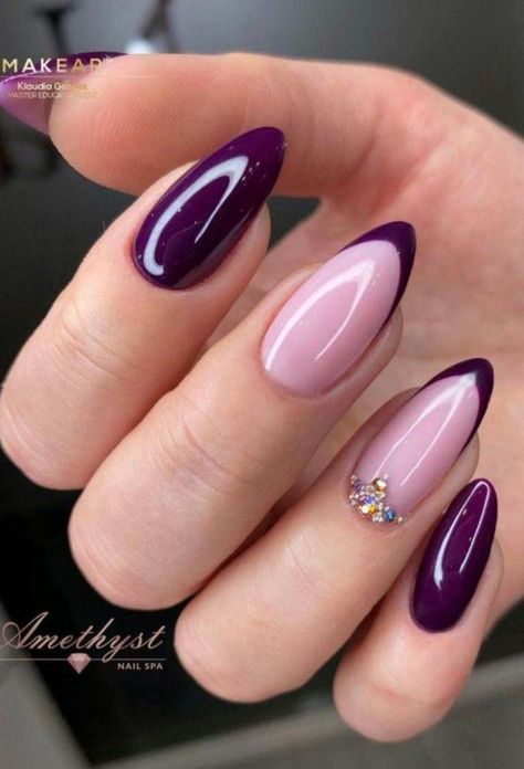 If you’re wondering about your next manicure choice, purple nail designs can be a stunning option. Check out these stunning purple-themed nails. Plum Almond Nails, Dark Purple Almond Nails, Dark Violet Nails, Cute And Simple Nail Designs, Ongles Gel Violet, Color Uva, Purple Gel Nails, Dark Purple Nails, Color Block Nails