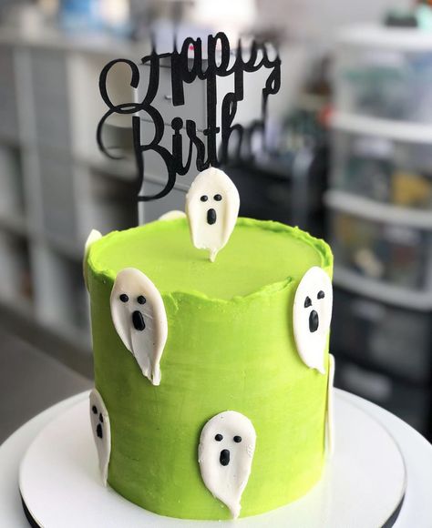 Ghost Smash Cake 1st Birthdays, Halloween Birthday Smash Cake, Monster Mash Birthday Cake, Kids Halloween Birthday Cake, Ghost Smash Cake, Halloween Smash Cake 1st Birthdays, Spooky One Smash Cake, Half Birthday Pictures, Ghost Birthday Cake