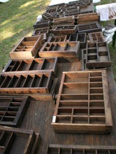 Typesetter Tray Ideas, Printer Drawer Ideas, Yard Sale Display, Wall Shadow, Southern Town, Thimble Collection, Letterpress Drawer, Printers Drawer, Small Collectibles