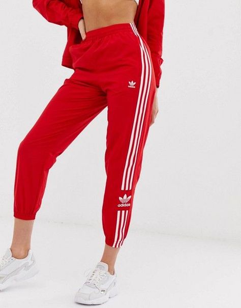 Locked Up, Red Adidas Outfit, Adidas Shoes Outfit, Adidas Pants Outfit, Nike Jogger, Looks Adidas, Adidas Outfit Women, Jogging Outfit, Outfit Nike