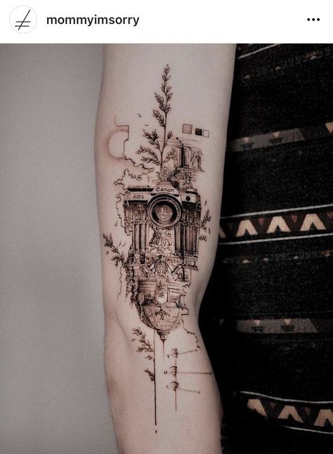 Camera Geometric Tattoo, Tattoo Ideas For Photographers, Photography Tattoo Ideas Men, Camera Tattoo Design Photographers, Camera Tattoo Design Photography, Photography Tattoo Ideas, Photographer Tattoo Ideas, Photographer Tattoos, Seoul Tattoo