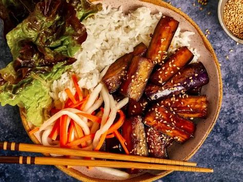 Eggplant Recipe, Pan Sauce, Korean Barbecue, Seafood Recipes Healthy, Healthiest Seafood, Healthy Weeknight Dinners, Korean Dishes, Healthy Fish, Bulgogi