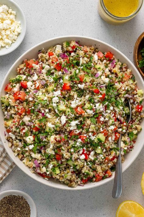 Lentil Salad Recipes Cold, Grain Side Dishes, Quinoa Snacks, Quinoa Lentil, Mediterranean Salads, Southwest Quinoa, Southwest Quinoa Salad, Christmas Catering, Sunday Cooking