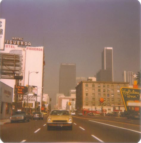 Holiday Inn Figueroa Street, Downtown Los Angeles, 1977 Terrence Loves You, Los Angeles Downtown, California Camping, 70s Aesthetic, Jolie Photo, Downtown Los Angeles, Mellow Yellow, Retro Aesthetic, Pics Art