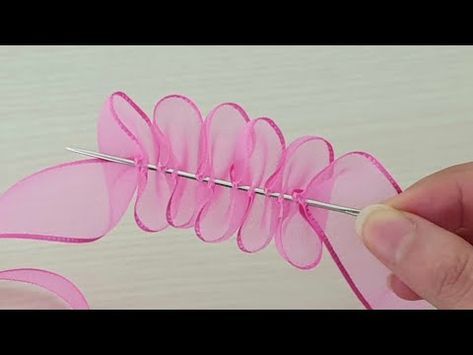 Flower Making With Ribbon, Embroidery Tricks, Hand Embroidery Flower Designs, Ribbon Flowers Diy, Diy Lace Ribbon Flowers, Ribbon Flower Tutorial, Hanging Craft Ideas, Ribbon Crafts Diy, Fabric Flower Tutorial