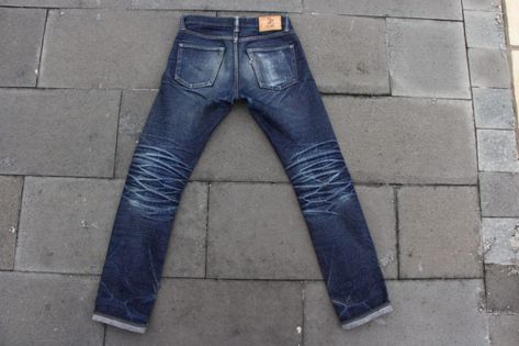 Campus Outfit, Jeans Pant, Vintage Denim Jeans, Moda Jeans, Faded Jeans, Denim Jeans Men, Faded Denim, Raw Denim, Jeans Brands