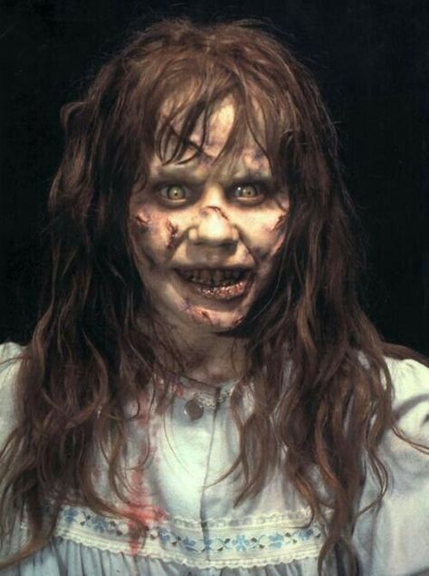 Exorcist Cinema Characters, Exorcist 1973, The Exorcist 1973, Linda Blair, Movie Makeup, Horror Pictures, Horror Movie Icons, Septième Art, Scary Faces